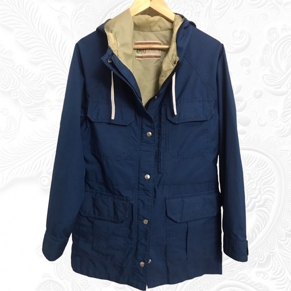 Vintage REI Multi Pocket Outdoor Hooded Parka - Picture 3 of 11